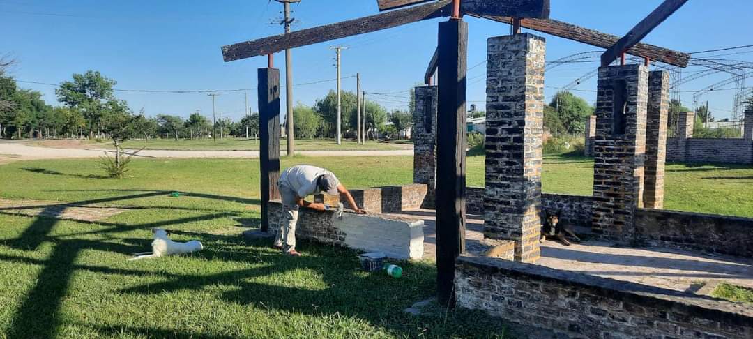 Mantenimiento integral del polideportivo municipal y el ingreso a la ciudad