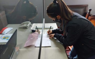 El municipio de Santa Elena entrega aporte económico para jornada de castración animal.