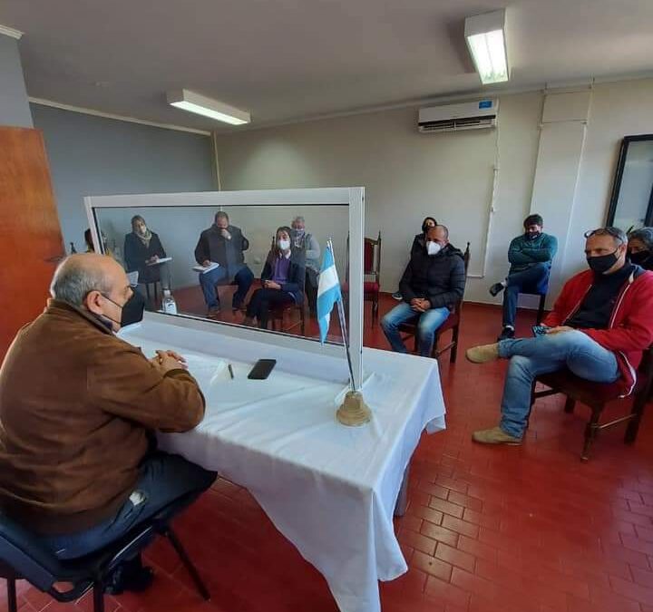 Coordinan la implementación del programa #MuniEnTuBarrio.