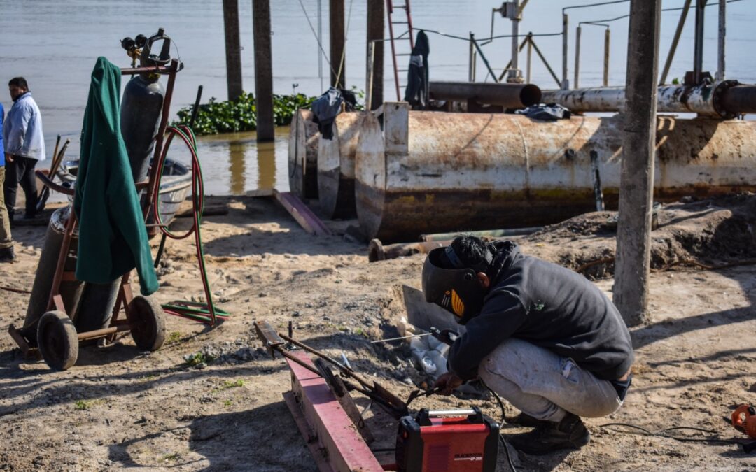 Por la bajante, extienden los extractores de agua en la toma de zona costanera.