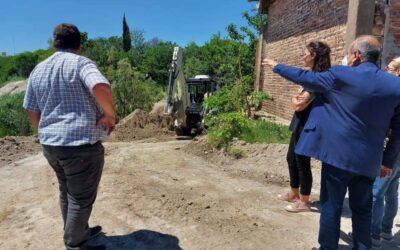 El Intendente Daniel Rossi recorrió la obra de contención y estabilización de barrancas en la ciudad.
