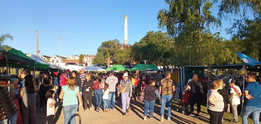 Balance de la feria de Artesanos y Emprendedores «Manos Santaelenenses»