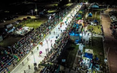 MILES DE ESPECTADORES DISFRUTARON DE LA CUARTA NOCHE DEL CARNAVAL EN SANTA ELENA.