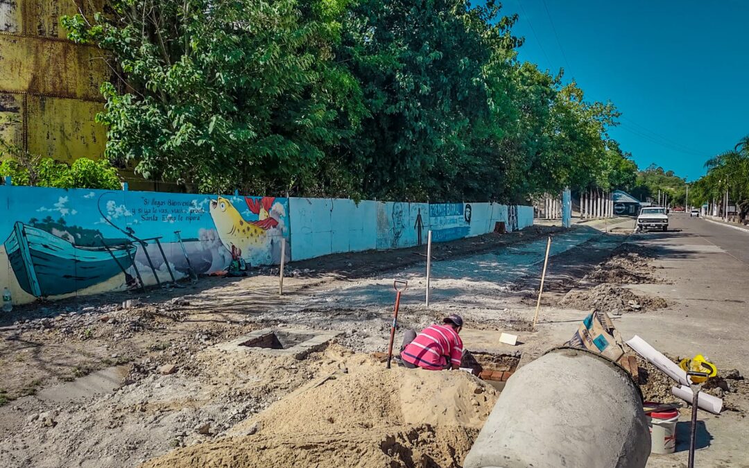 Avanza la construcción de una nueva playa de estacionamiento en zona costanera