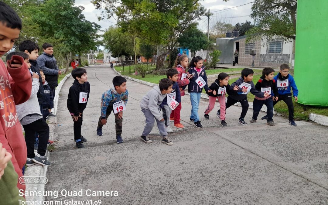 Maratón infantil en barrio 25 de Mayo.