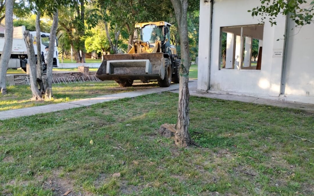 COLABORANDO CON LAS INSTITUCIONES EDUCATIVAS DE LA CIUDAD